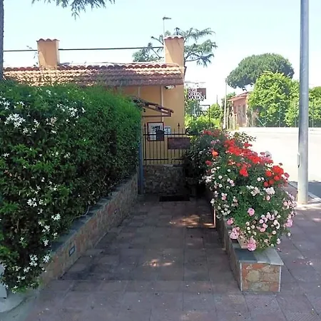 Garden Nocleg ze śniadaniem 4*