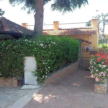 Garden Nocleg ze śniadaniem 4*